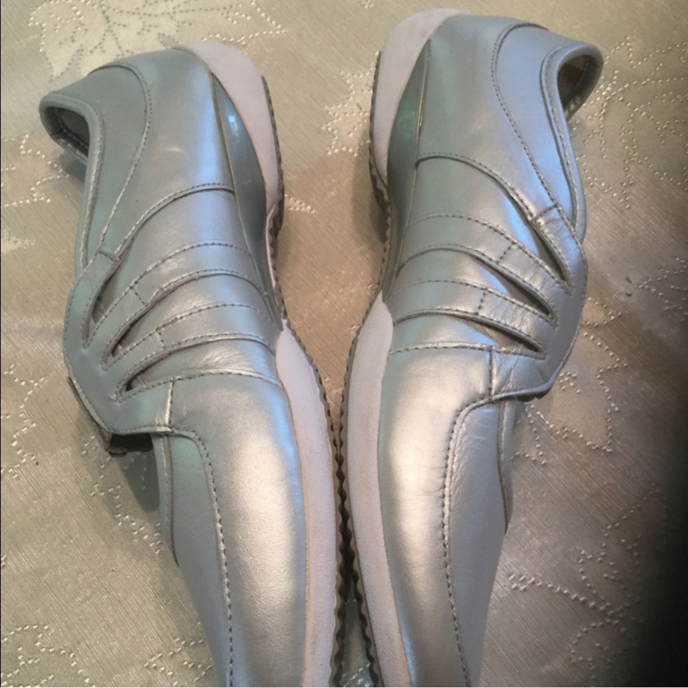GEOX RESPIRA SILVER FLATS MARYJANES - Picture 2 of 4